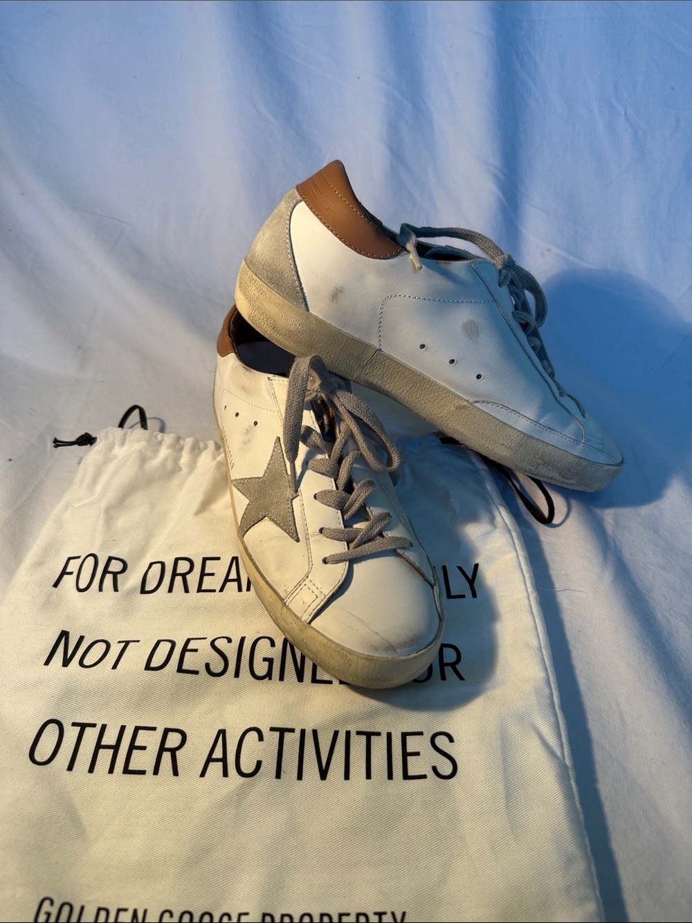 Golden Goose Sz38-White Leather Low-Top Sneakers with Gray Star/Brown Heel.